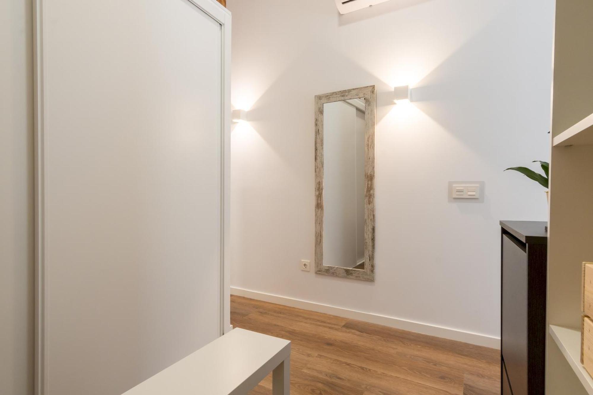 Modern And Cozy- 1 Bedroom 1 Bathroom -Lavapies 마드리드 외부 사진